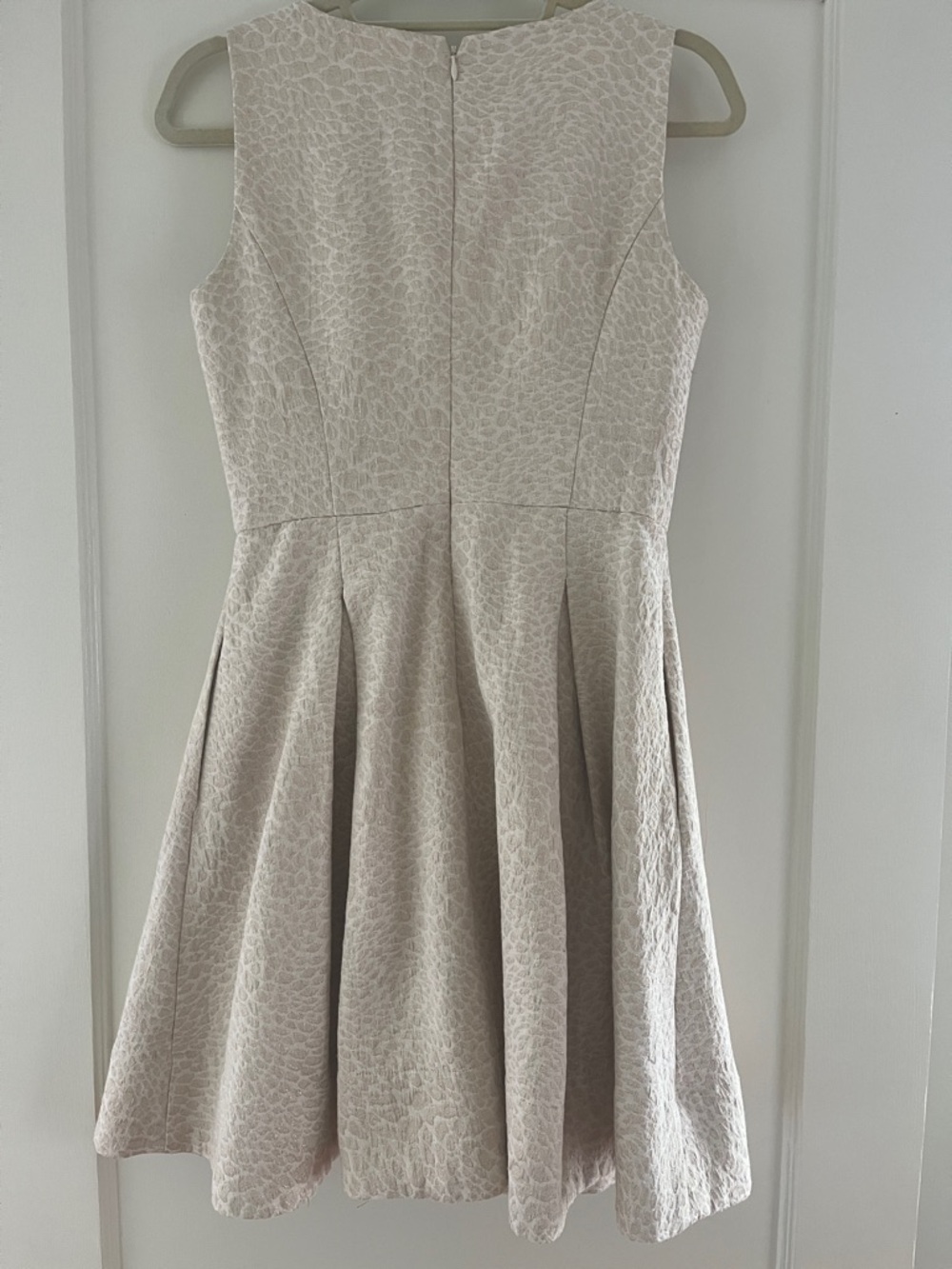 Banana Republic Sleeveless V-Neck Fit & Flare Dress in Light Beige - Picture 3 of 10
